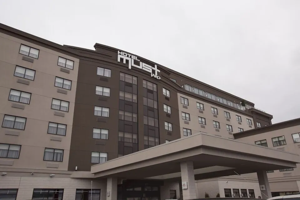 Hotel Must Quebeque