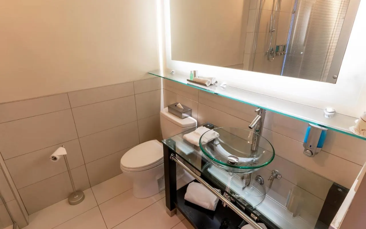 Hotel Must مدينة كويبيك