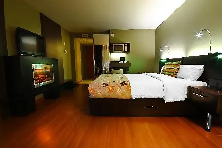 Hotel Must Quebec City 4*,